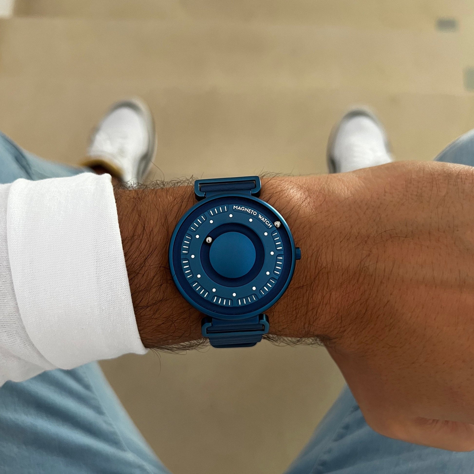 Magneto Watch - Primus Blue Kunstleder Magnetisch Blau - Lifestyle