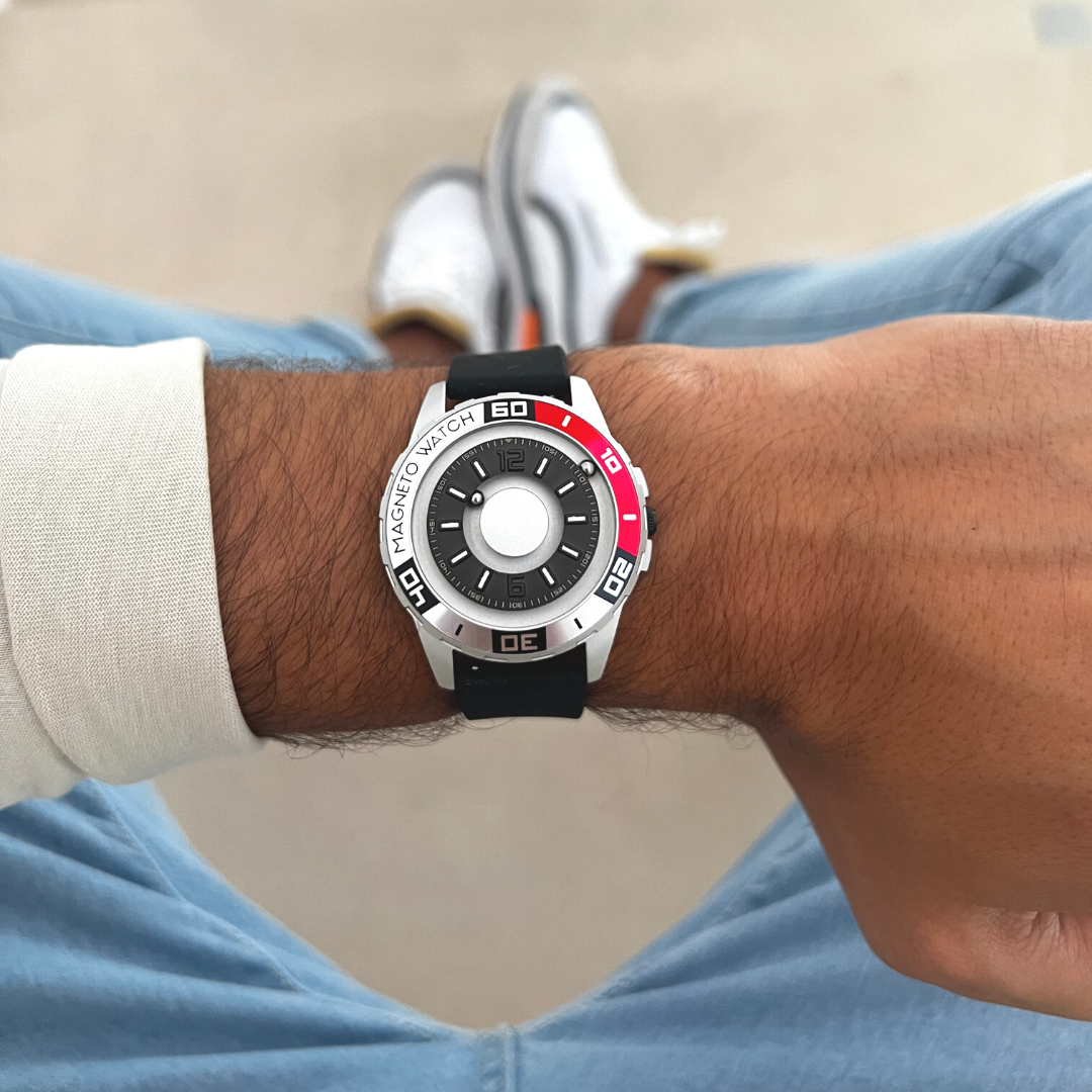MAGNETO Uranus Red Silicone Black Wristwatch – Magneto Watch